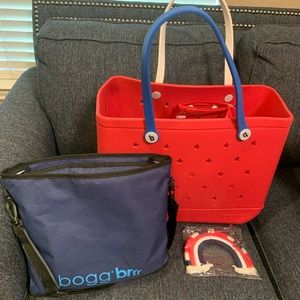 Large bogg bag with bogg brr and accessories